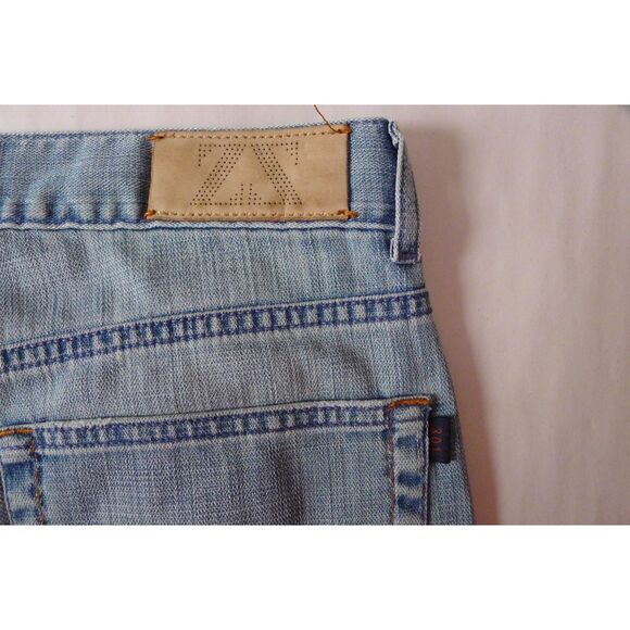 Zegna Sport Light Wash Distressed Jean - 32 - Picture 7 of 11